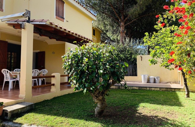 EINFAMILIENVILLA MIT GARTEN IN STRANDNÄHE