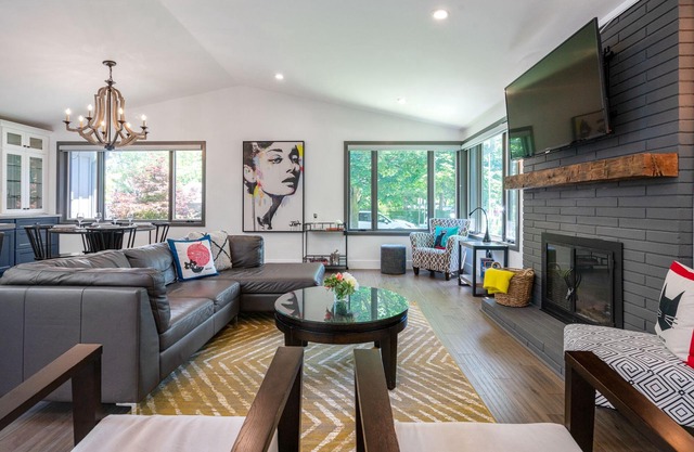 NEU! Luxus 2 Schlafzimmer Haus in ❤️️ Niagara am See Altstadt - Schritte zum See!
