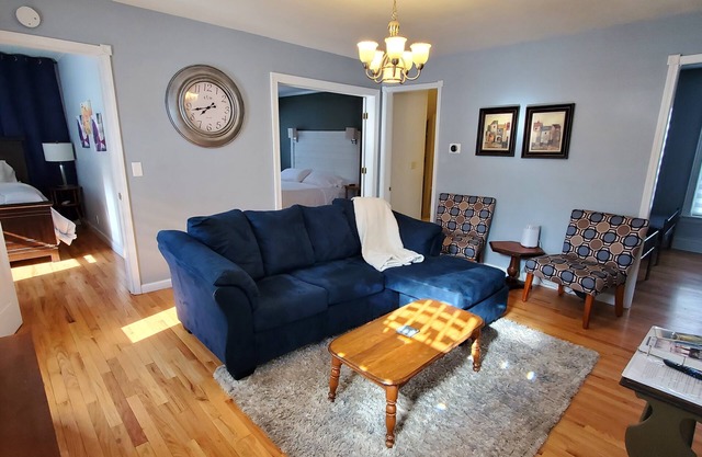 Single level 3 bedroom, fenced yard, central air