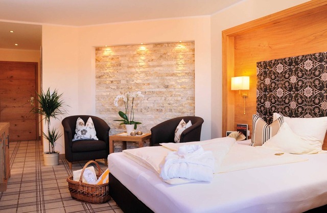 EINZELZIMMER CLASSIC - Wellness- & Sporthotel Jagdhof *****