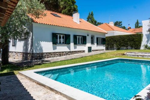 Sintra Banzão House with Swimming Pool