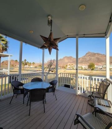 Siren's Adventure Riverfront Cottage!
