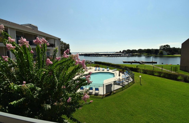 Sit back, relax and enjoy resort-style amenities