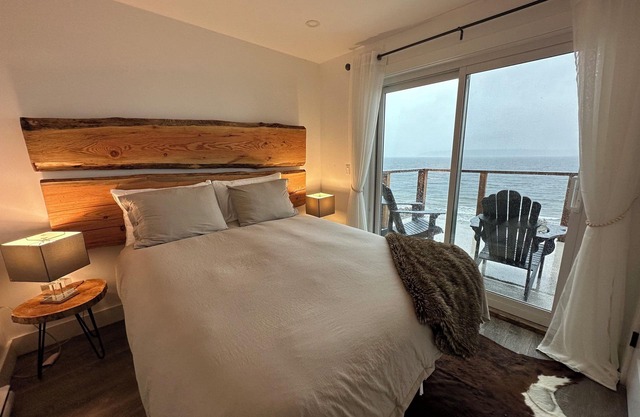 Sitka Suite | Oceanfront Luxury Escape | Hot Tub | Optional Sauna Add-On