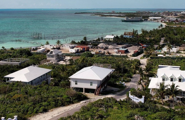Sechs Schlafzimmer / drei Bäder mit Blick auf das Abaco-Meer und den Atlantik