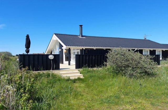 "Sixten" - 450m from the sea by Interhome