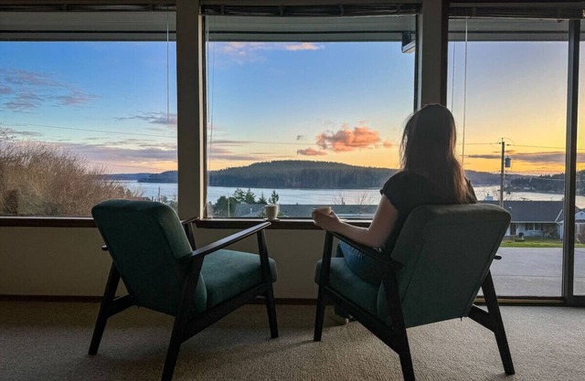 Skagit Bay View, Sunsets, Hot Tub