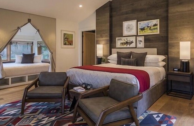 Skamania Lodge! Pool, Free Parking, Hot Tub, Spa
