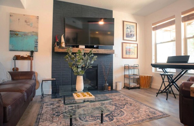 Ski Condo w In Unit Sauna, Remodeled Luxury