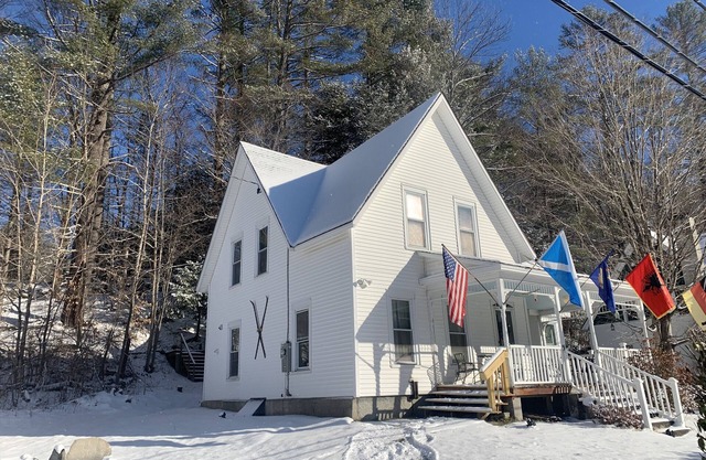 Familien-Bauernhaus in Londonderry, VT nah an 4 Ski-Bergen und mehr