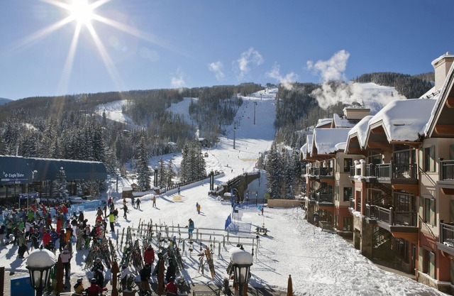 Ski-in/out, 1st-floor condo w/ fireplace, fast WiFi, shared pool/hot tub/laundry
