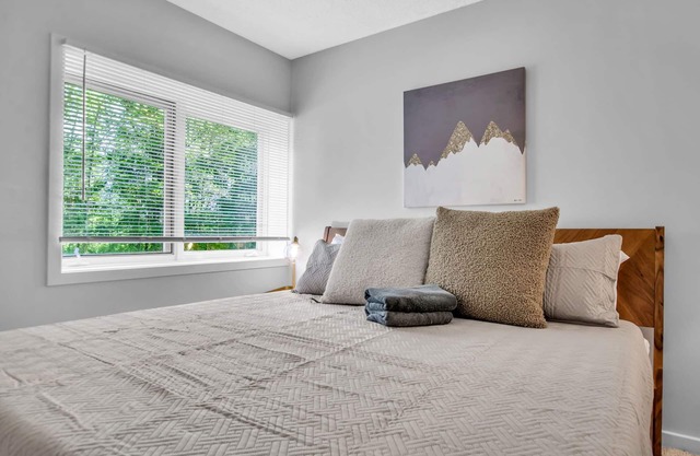 Ski In/Out Condo, King Bed
