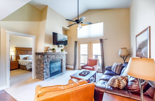 Ski-in/out condo w/ slope side view w/ hot tub and pool access - steps to lifts