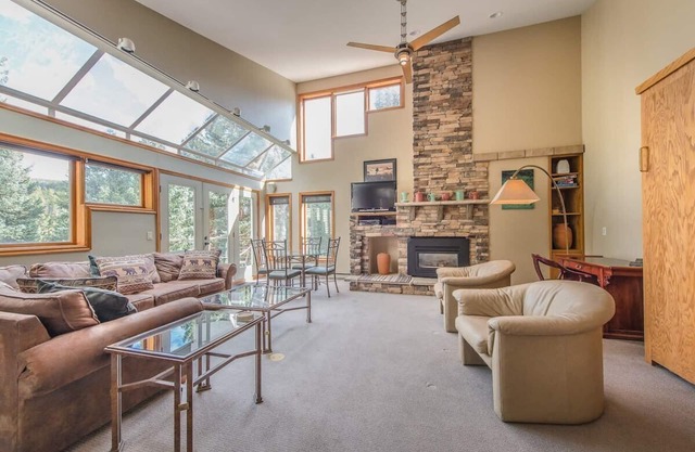 Premium Winter Park Escape! Ski in-Ski out Condo