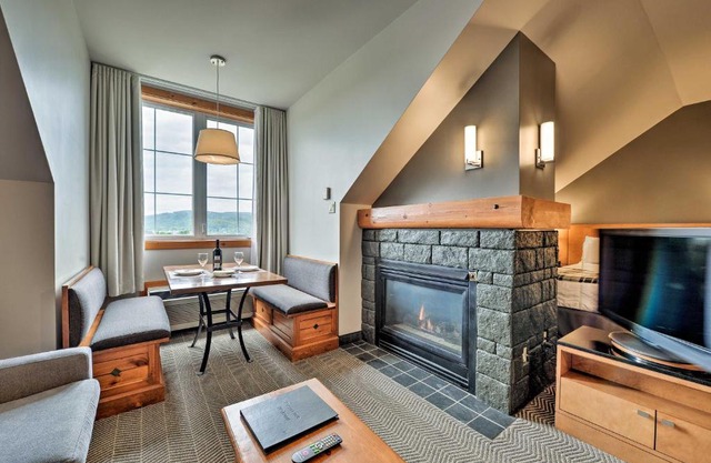 Ski-In/Out Studio on Mont Tremblant w/ Amenities!