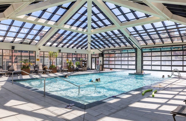 Ski In/Out Westgate Resort- 1 BR, Resort Amenities, Shopping and Restaurants!