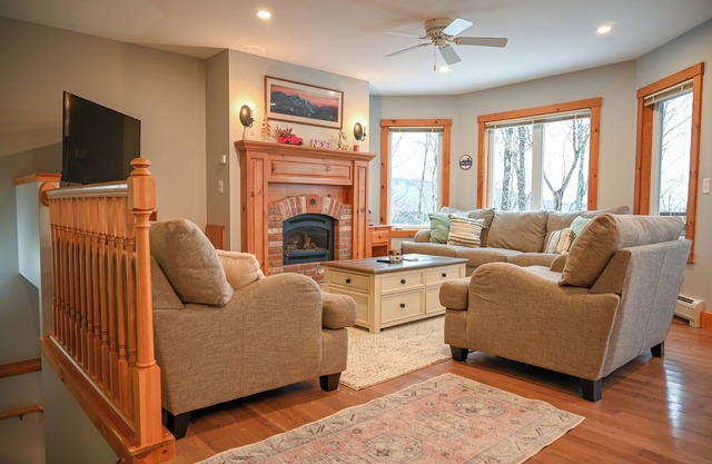 Ski-In/ Ski-Out, 2-Story Condo @ Jay Peak Resort W/ Outdoor Hot Tub
