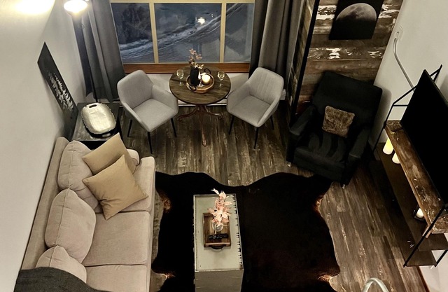 Ski-In Ski-Out Loft at the base of Apex Mountain in the heart of the Village.