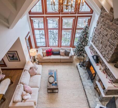 Ski In/Ski Out Luxury Tremblant Chalet