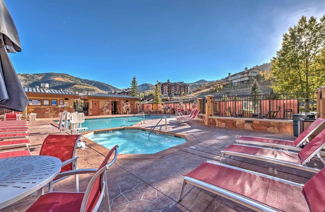 Ski-In/Ski-Out Park City Studio w/ Pool Access!
