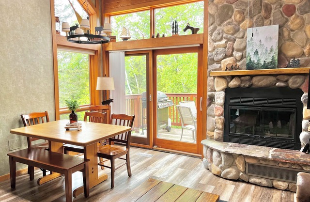 Ski-in Ski-out Townhome with pool + hot tub!