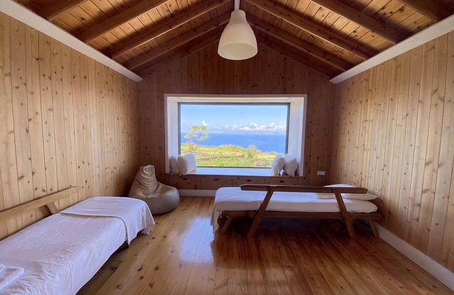 SKY MOUNTAIN & SEA SMS-AZORES