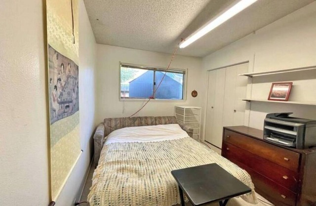 Skylight/Indoor Gardens, near River/Bike/Tennis
