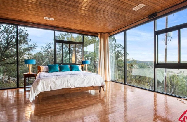 Skyline House of Windows - An Irvie Home