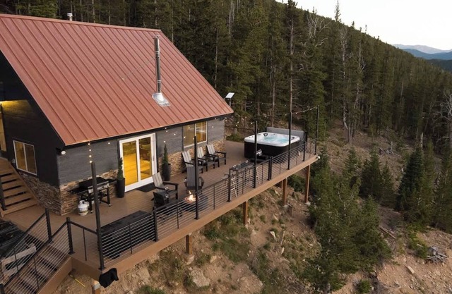 Skyline Lodge Summary