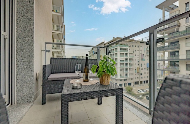 Skyline Milano-Terrazza e Box Auto Esclusivo