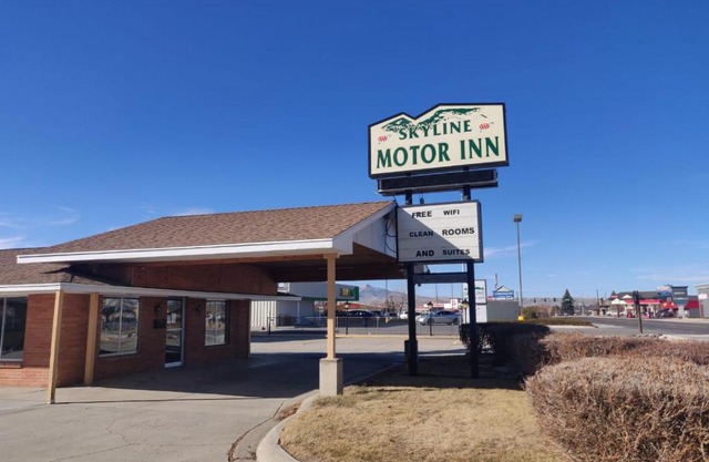 Skyline Motor Inn