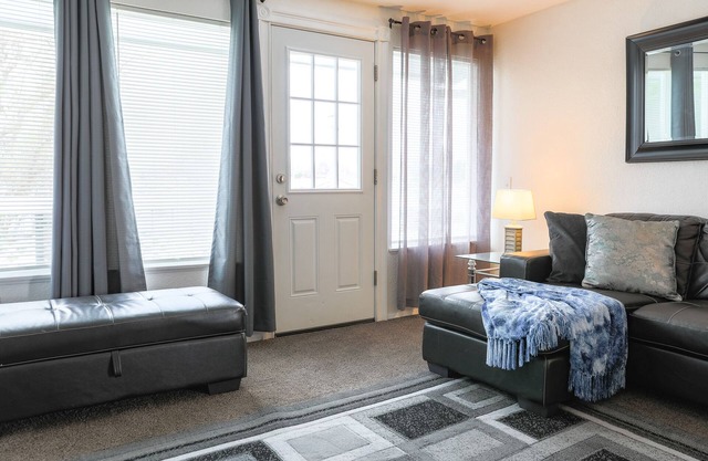 Skyline Suite 2/1 #3507B