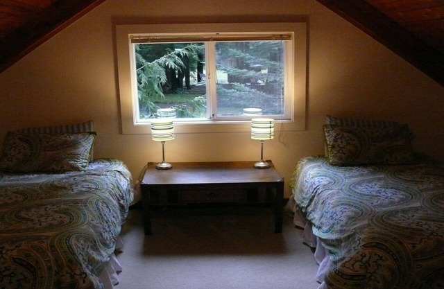Chalet in der Alexander's Lodge (in der Nähe des Mt. Rainier Eingangs)