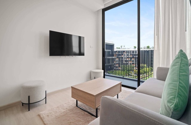 Skypark Aurora 2BR 2Bx2 Golf side