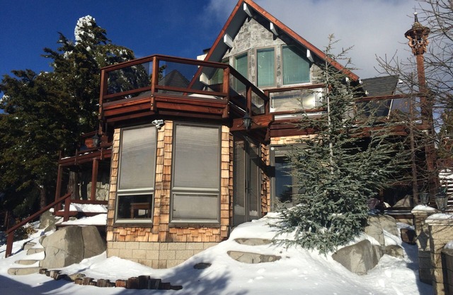 Wunderschönes Haus & Aussicht, Rodelhügel, Spielzimmer, in der Nähe von Ski & Sky Park