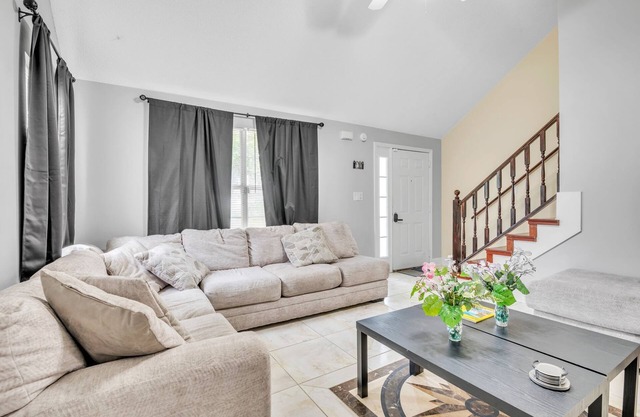 Sleek 4BR / 2BA Home with Indoor Gym