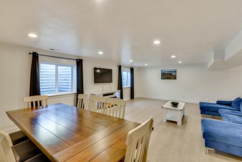 Sleek and Modern Morgan Abode Great for Families!