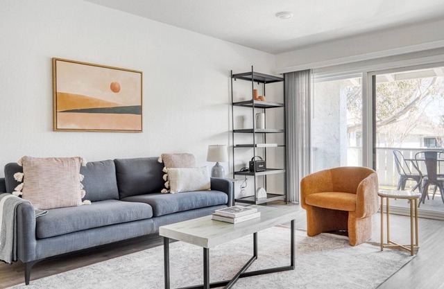 Sleek Cupertino 2BR w/ Gym, Pool & W/D, walk to Apple, by Blueground