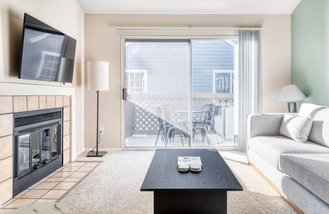 Sleek Foster City 2BR w/ Gym, Pool & W/D, nr San Pedro Sq, by Blueground