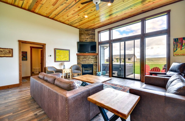 Sleek Red Lodge Home Rental w/ Private Hot Tub!