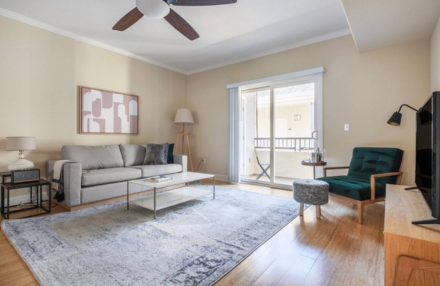 Sleek Santa Clara 2BR w/ Parking, W/D, walk to Caltrain, by Blueground