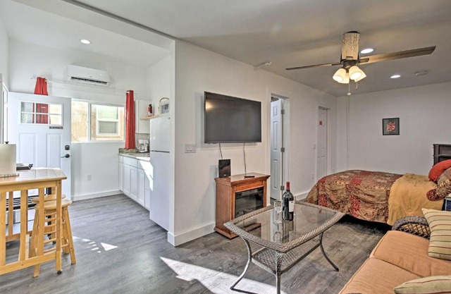 Sleek Studio with Grill - 1 Miles to Balboa Park!