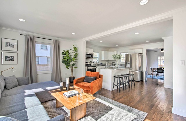 Sleek + Sunny Decatur Home Near Dtwn Atlanta!