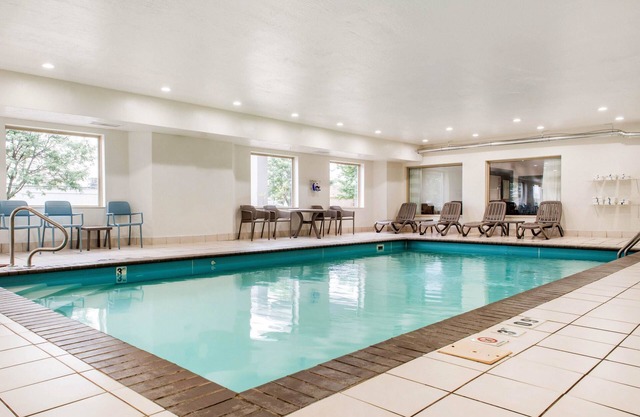 Sleep Inn & Suites