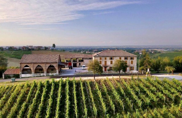 Sleep & Wine - Lombardy