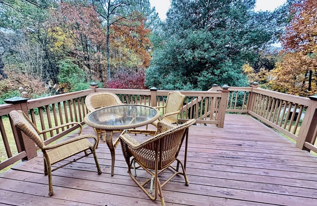 Sleep10Newly Reno vacation Home in Acworth!
