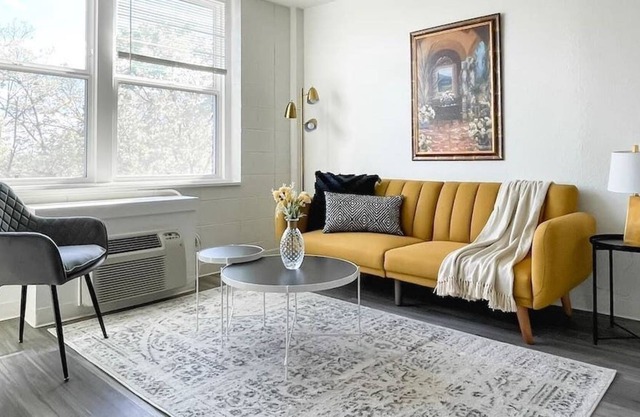 Sleepover: Luxurious 1BD/1BA + Gym - Downtown Cincinnati
