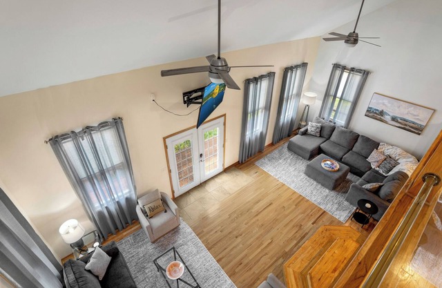Sleeps 16! Waterfront Fun Near Jolly Roger’s | Private Dock & 4BR/4BA
