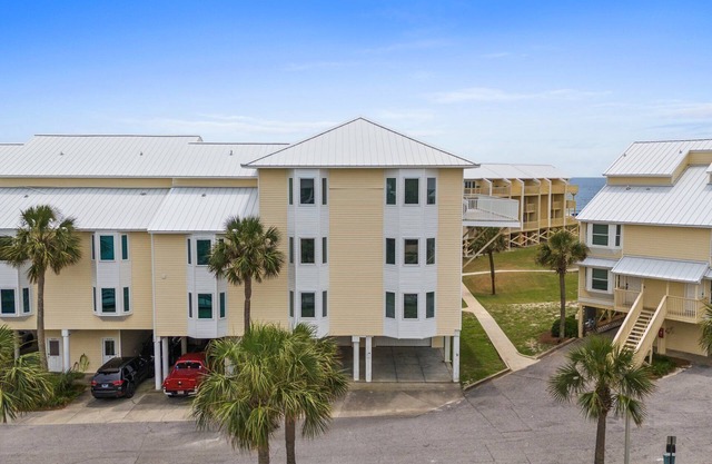 6 Schlafzimmer, 7. 5 Bäder, Blick auf den Gulf Townhome