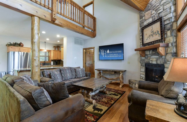 Bryan & Vanessa Luxury Homes - * NUR 250 $ Nacht! Rechts von der DEZA! schläft 22!